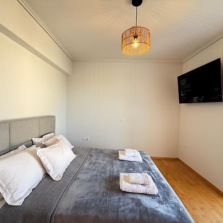 Sunny Home Private Jacuzzi Hydromassage Acropolis & Lycabettus Far View Parking 300M Metro Peristeri Athene Buitenkant foto