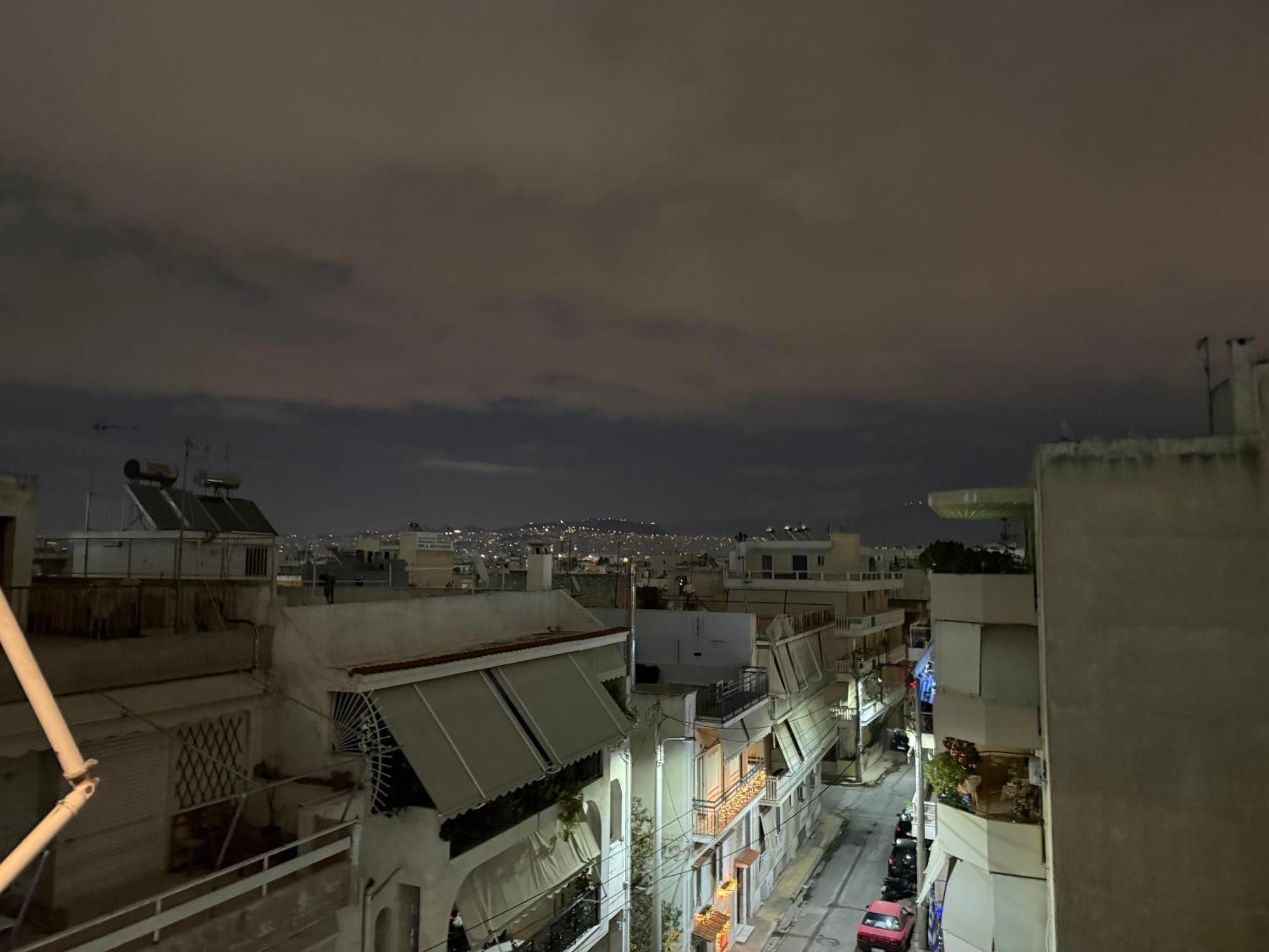 Sunny Home Private Jacuzzi Hydromassage Acropolis & Lycabettus Far View Parking 300M Metro Peristeri Athene Kamer foto